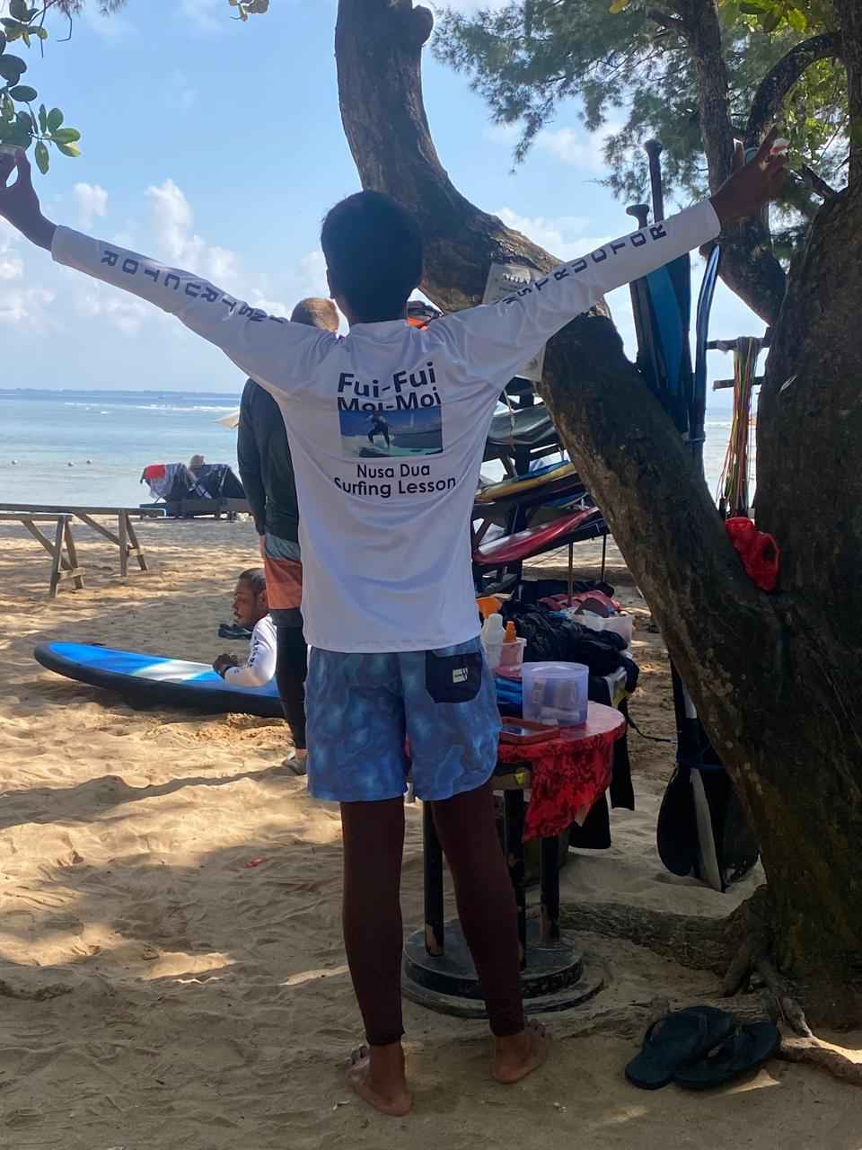 Gusti Surfschool3_11zon